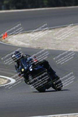 media/Sep-21-2025-TrackDaz (Sun) [[277c75b276]]/C Group/1140pm (Turn 3)/